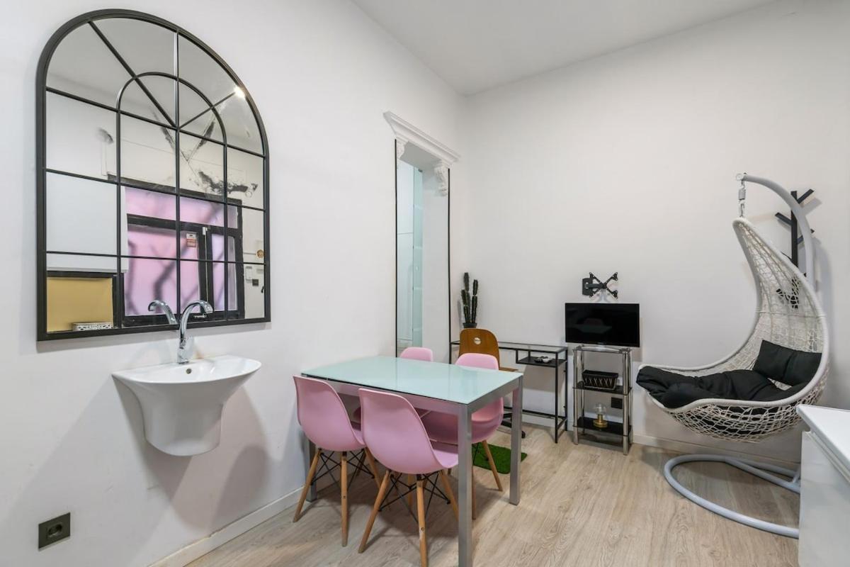 Cosy Loft In The Centre Of - Reloj D *