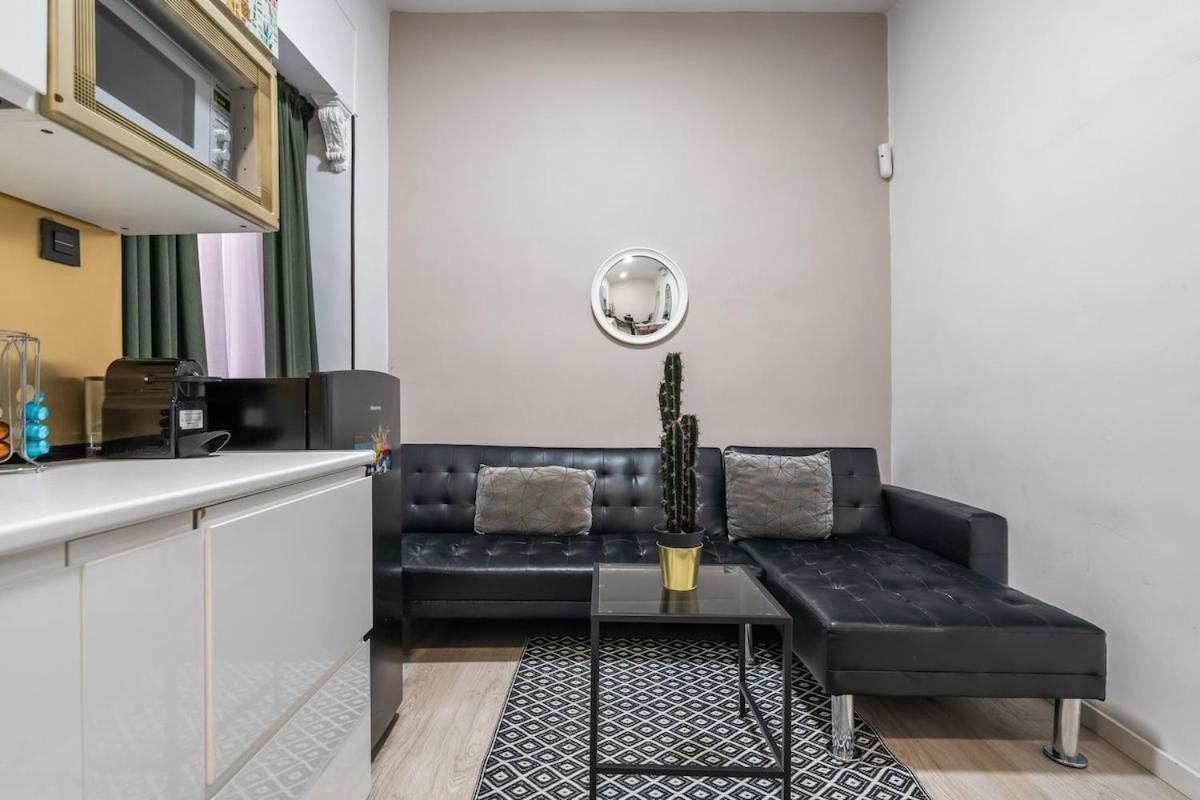 Cosy Loft In The Centre Of - Reloj D